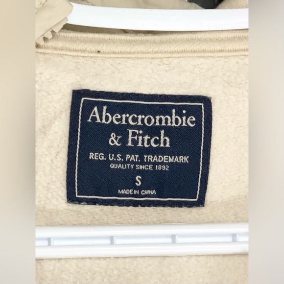 Abercrombie & Fitch Cream Zip Up Hoodie Size S - Picture 3 of 14